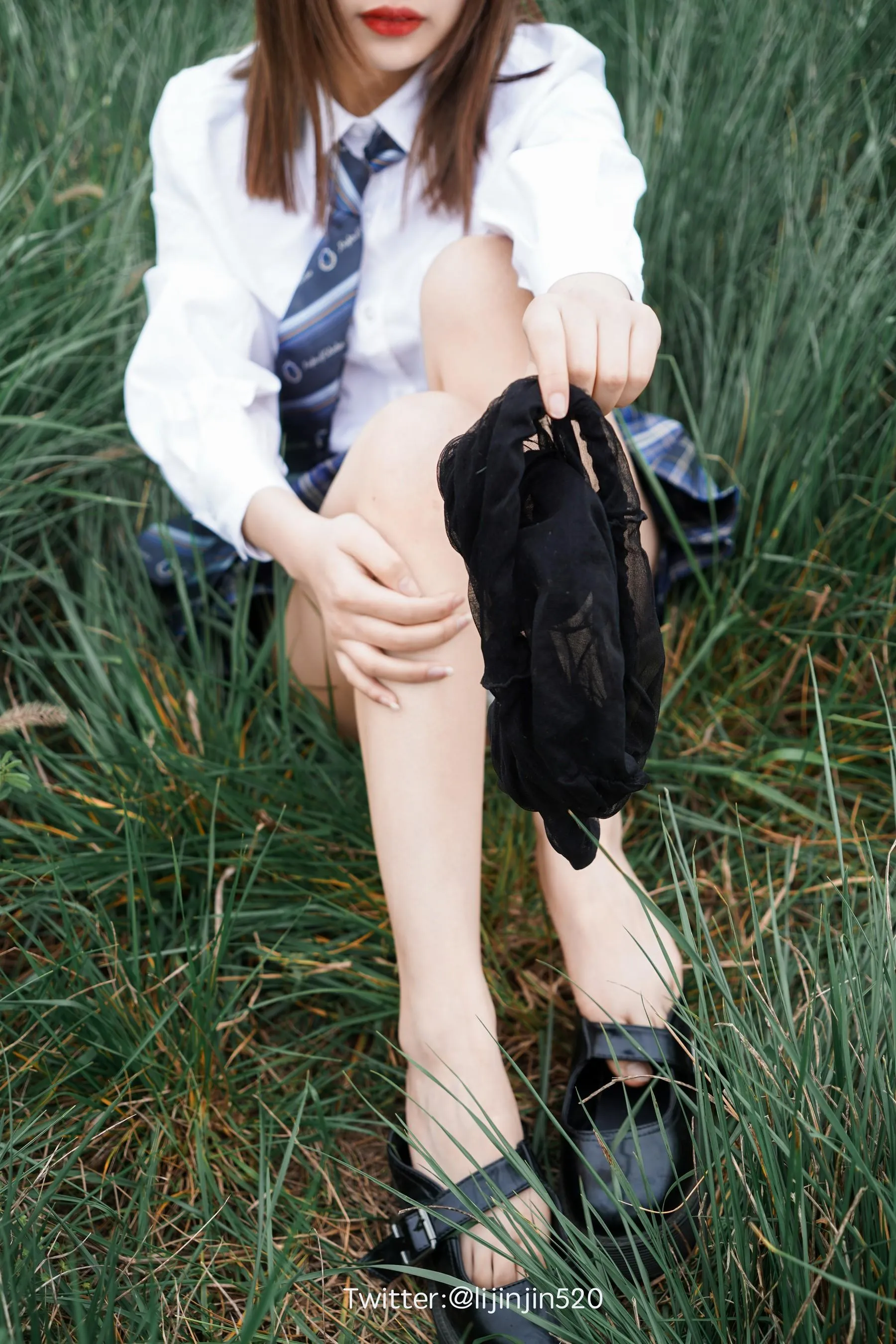 梨瑾瑾 – NO.14 户外JK2 [47P]插图5